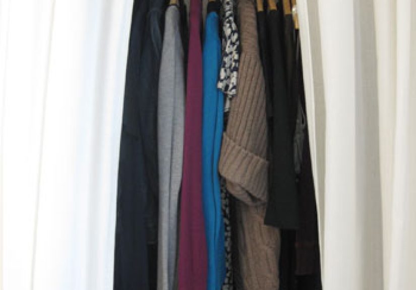 How To Simplify Closet Clutter