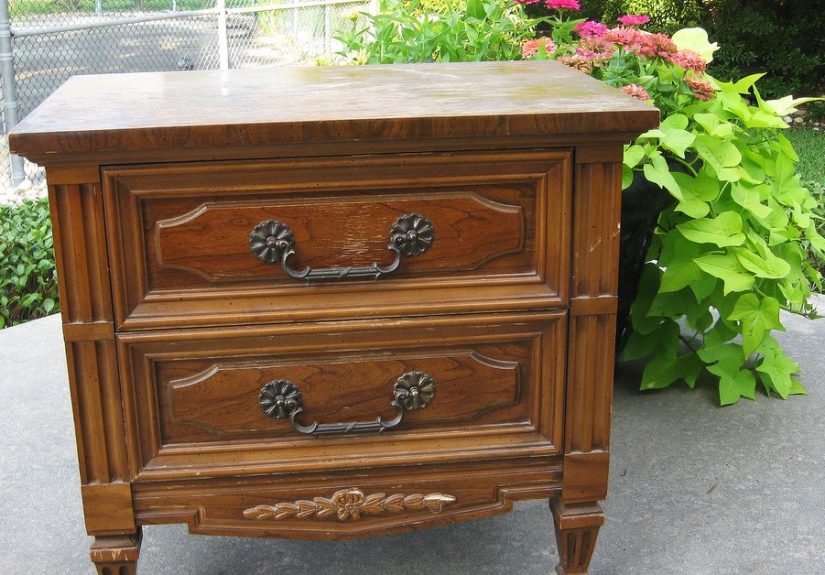 Pretty In Pink Nightstand Makeover with Annie Sloan Chalk Paint
