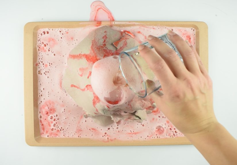 How to Create a Mini Volcano: 11 Steps