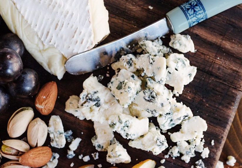 Is It Safe to Eat Blue Cheese During Pregnancy?