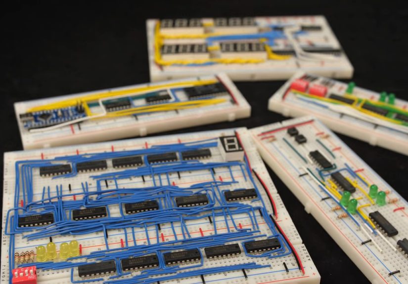 [Ben Eater]’s Breadboarding Tips