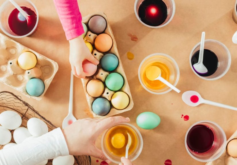 This Genius Easter Egg Dyeing Hack Is a Game Changer